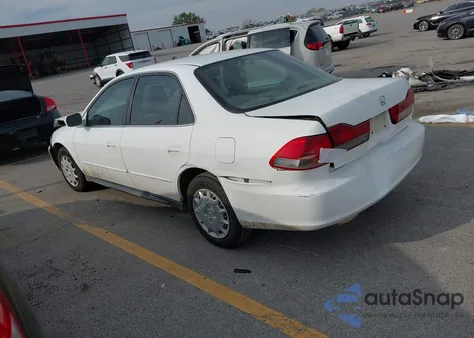 2002 Honda Accord 2.3 Lx из США, поврежденный, VIN 1HGCG56442A065111